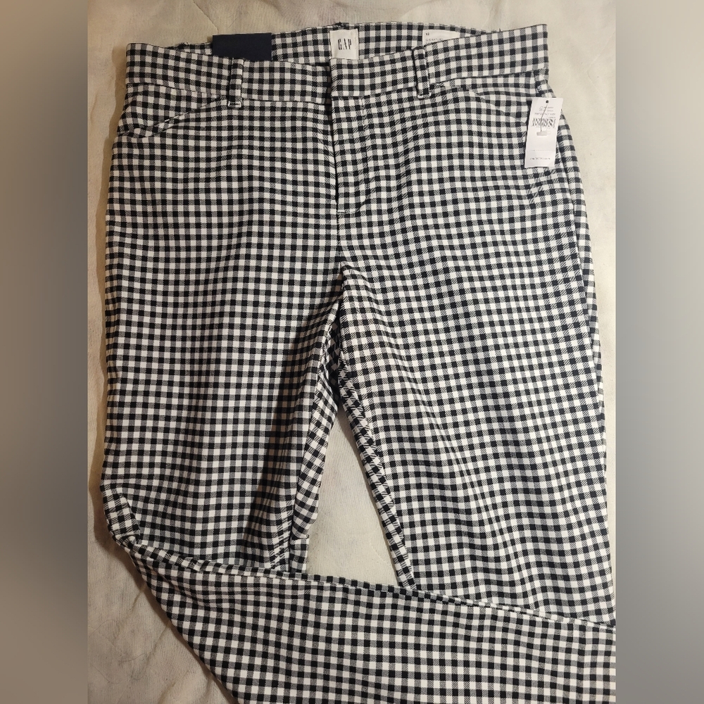 Size 12 Gap Women's Ankle Pants Black and White checkered pattern